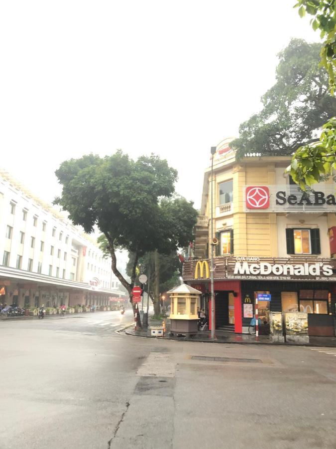Trangtien Hostel Hanoi Exteriör bild
